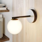 Wandlamp Gama in zwart met glazen bol