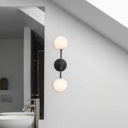 PR Home Sigma D wandlamp, zwart/opaal, 2-lamps, 49 cm glas