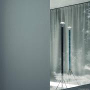 FLOS Luminator vloerlamp, lichtblauw, hoogte 189 cm, metaal