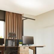 Arcchio LED kantoor vloerlamp Jolinda, T-vorm, zwart, 4.000 K